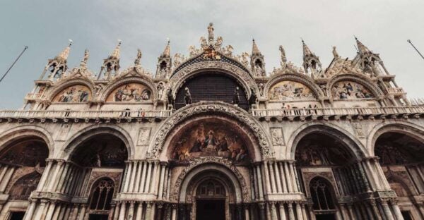 Venice: St. Mark's Basilica With Terrace & Doge's Palace - Exploring St. Marks Basilica