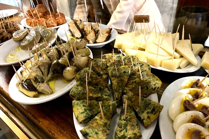 Venice Street Food Tour With Local Guide With Local Food Market Visit - Venetian Specialties