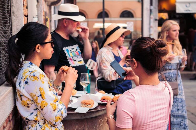 Venice: Street Food Tour With Wine Tasting & Market Visit - Good To Know
