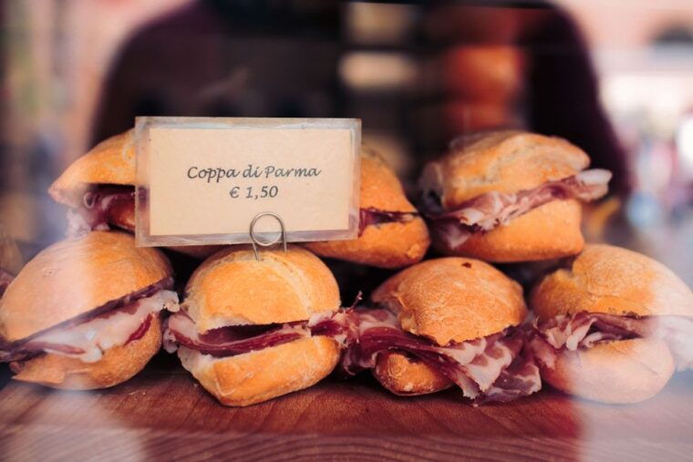 Venice: Street Food Tour With Wine Tasting & Market Visit - Culinary Delights: What to Expect