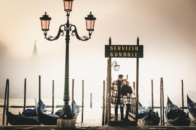 Venice: Sunrise Couple Photo Shoot - Photographers Expertise