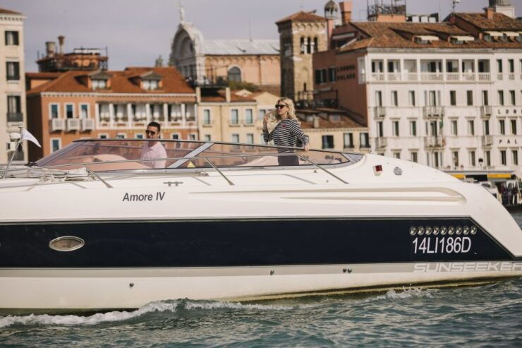 Venice: Sunset Yacht Experience - Pricing and Duration