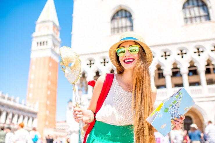 Venice Top Churches, Bell Tower and Old Town Walking Tour - Live Tour Guides and Accessibility