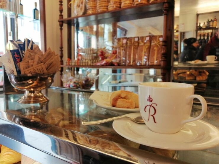 Venice: Traditional Cafés and Pastry Shops Walking Tour - Sweet Delights of Venice