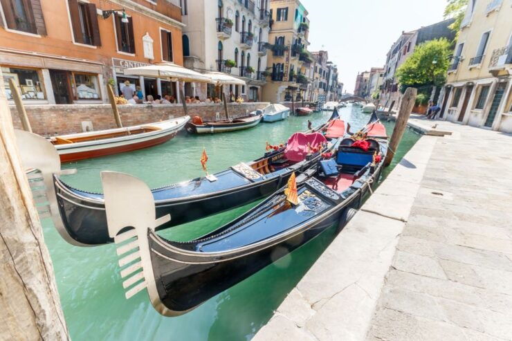 Venice: Traditional Shared Gondola Ride - Booking Details and Options