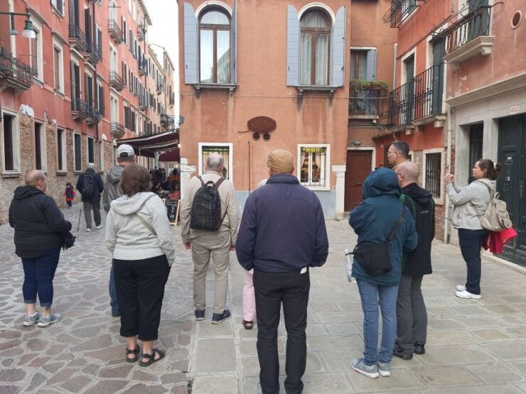 Venice: Walking Guided Tour of the City Must-See Sites - St. Marks Square and Basilica