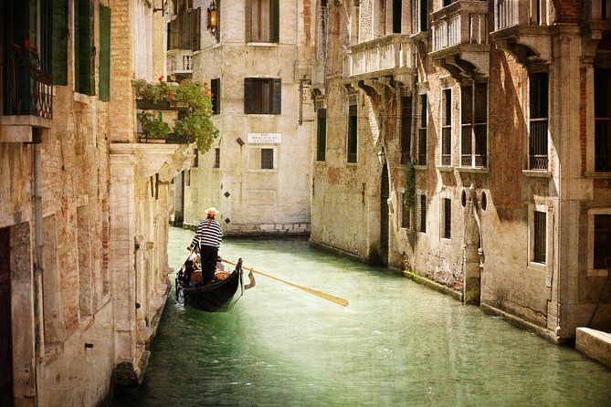 Venice Walking Tour and Gondola Ride - Inclusions