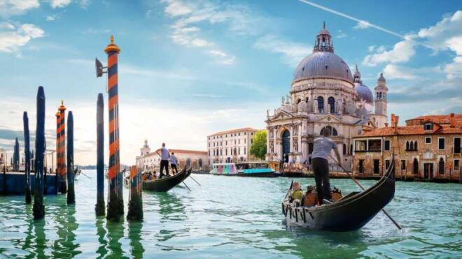 Venice Walking Tour: Private Tour With a Local - Cultural Insights
