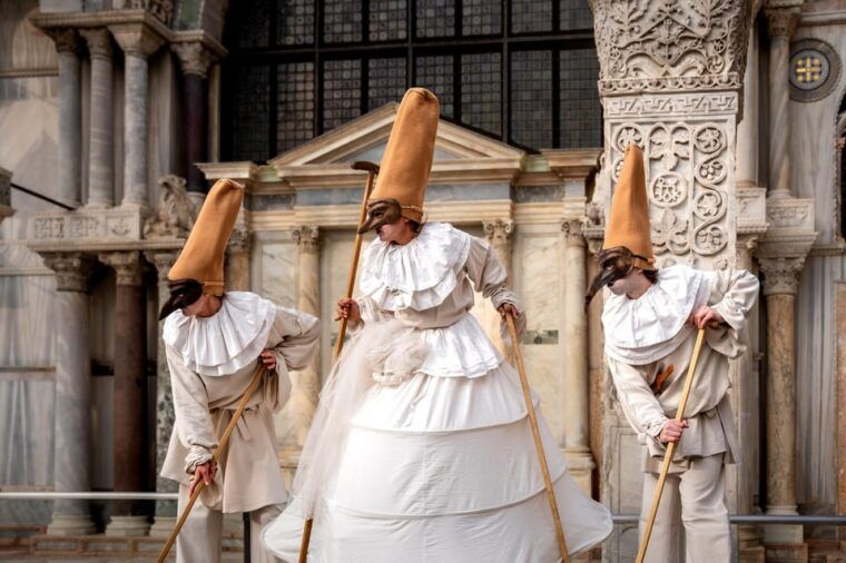 Venice With Professional Photographer - Unique Features of the Photoshoot