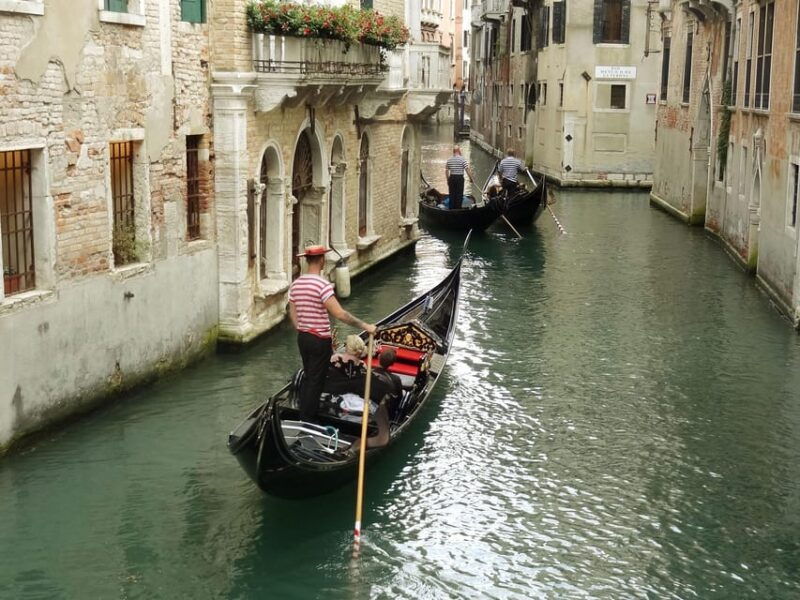 Venice's Private Gondola: Romantic Serenade - FAQ