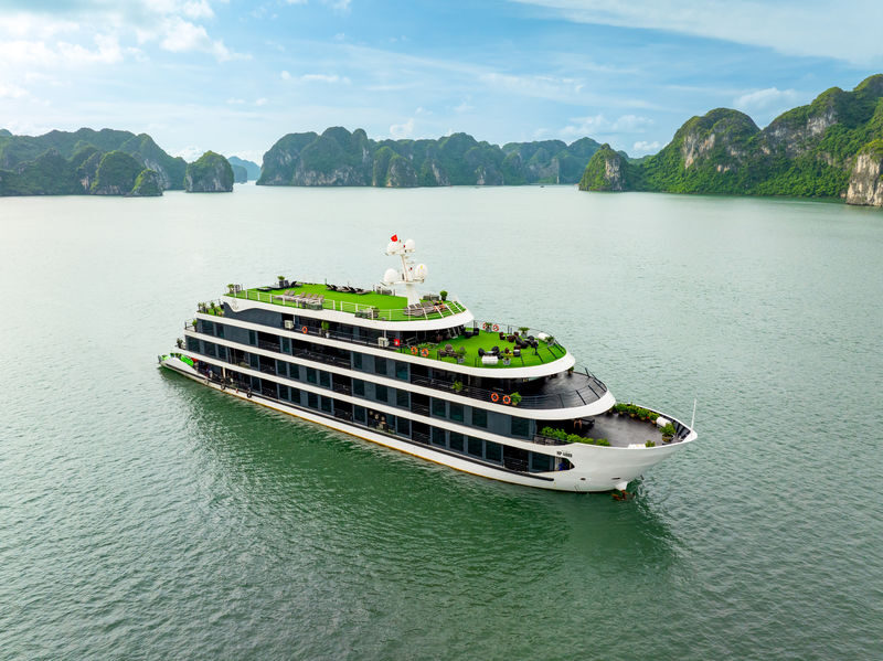 Venus 3D2N Cruise: Ha Long Bay & Lan Ha Bay Tour - Food, drinks, and service: plan your onboard budget
