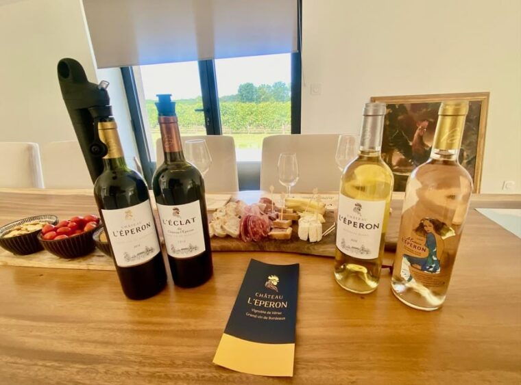Vérac: Château L'Éperon Wine Tasting and Masterclass - Exploring the Château