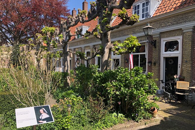 Vermeers Girl With the Pearl Earring & Rembrandts Leiden - Directions to the Tour Location