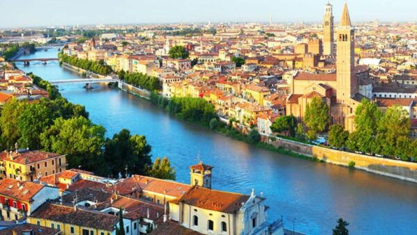 Verona Audioguide - Travelmate App for Your Smartphone - The Sum Up