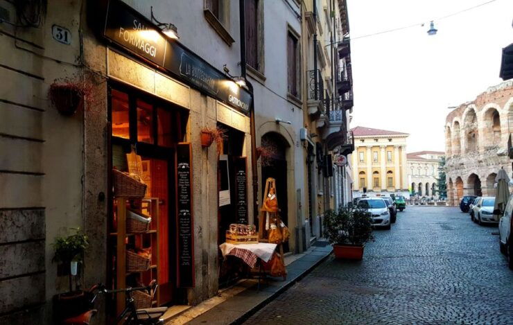 Verona Centro: Olive Oil Tasting Experience - Booking Information