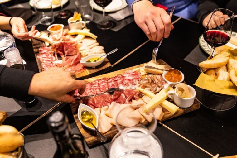 Verona: City Highlights & Street Food Walking Tour - The Sum Up