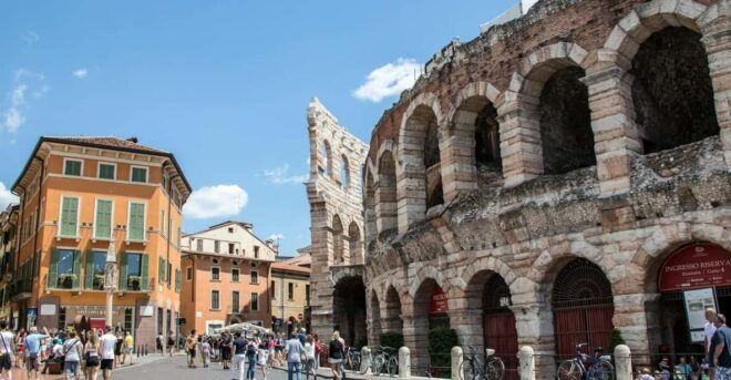 Verona Day Trip - Dining and Shopping Options
