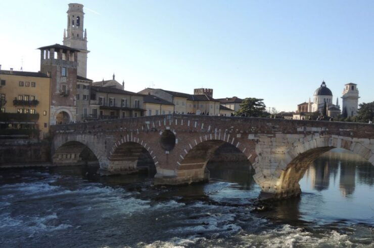 Verona: Essential Verona Private Tour Including Arena - Highlights