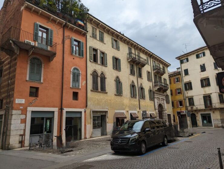 Verona - Gardaland Gone Option / Return Option - Experience Highlights