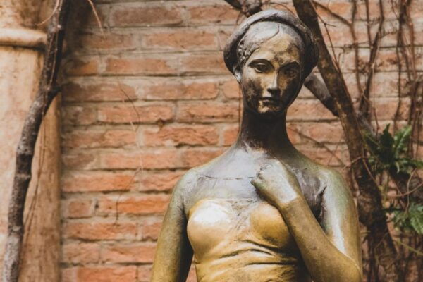 Verona: Highlights Self-Guided Scavenger Hunt and City Tour - Common Questions