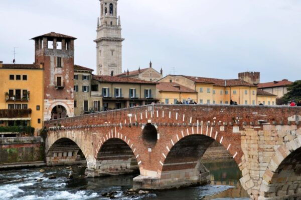 Verona: Highlights Self-Guided Scavenger Hunt and City Tour - The Sum Up