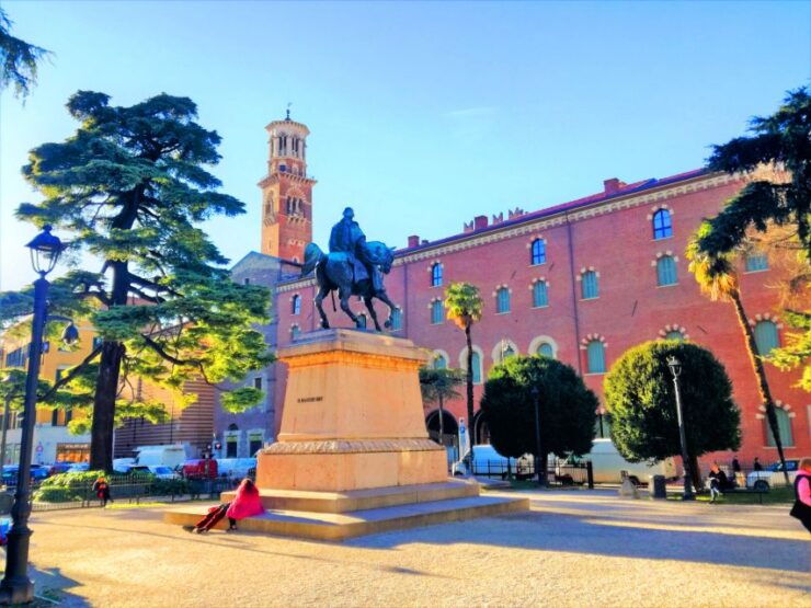 Verona: History and Hidden Gems Walking Tour - Activity Details