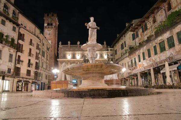 Verona: Interactive Map for a Self-Guided Tour. - The Sum Up