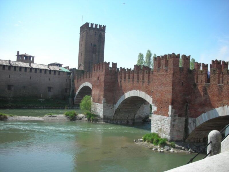 Verona: Private 2-Hour Walking Tour - In-Depth Look at the Sights