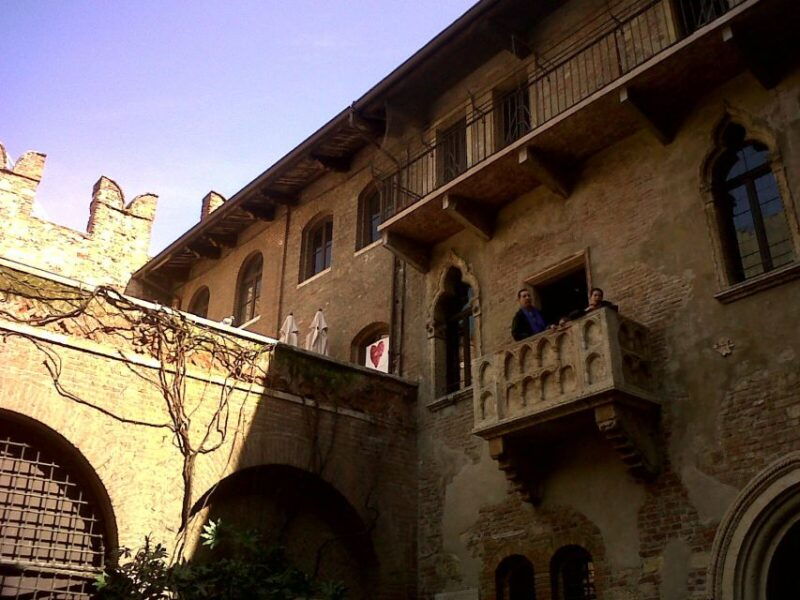 Verona: Private 2-Hour Walking Tour - Practicalities and Tips