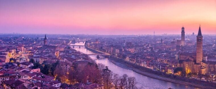 Verona: Private Guided Tour with Visit of Arena di Verona - The Guide’s Role and Tour Flexibility
