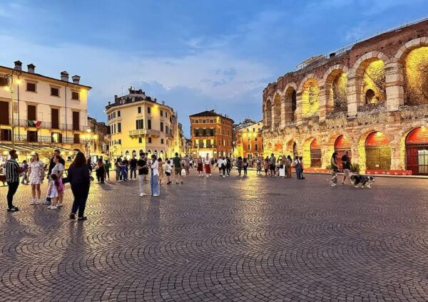 Verona Walking Tour: Arena, Fast Entry - Frequently Asked Questions