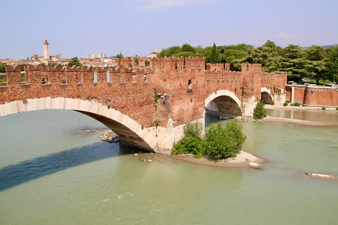 Verona: Welcome Private Tour W/ a Local - Cancellation Policy