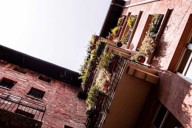 Verona: Welcome Private Tour W/ a Local - Directions