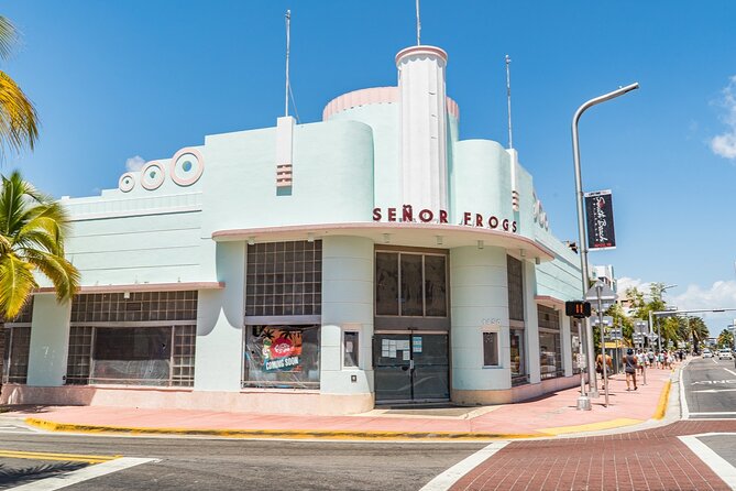 Versace Outdoor Escape Game in Miami Beach - Meeting and Pickup