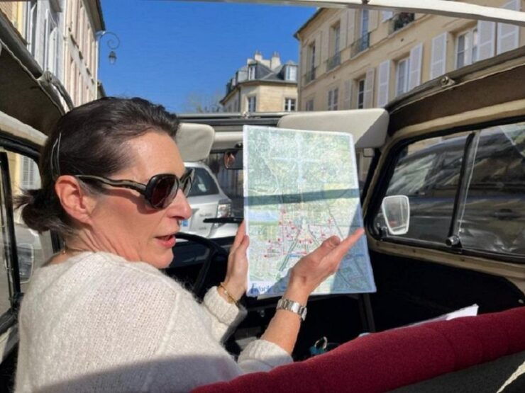 Versailles : 1 Hour Private Citytour in a Vintage Car - Tour Details