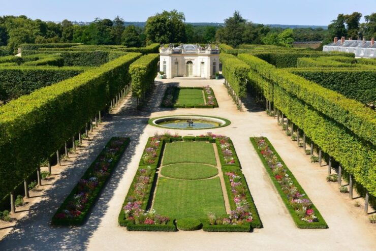 Versailles: 2cv Tower - Highlights of the Sun King