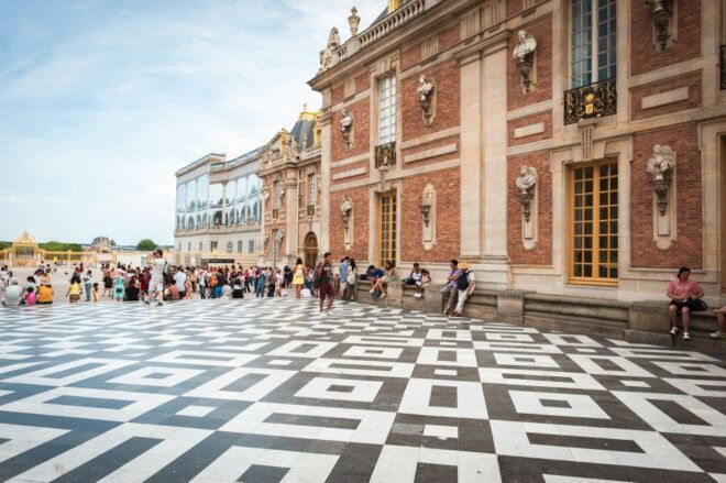 Versailles Bike Tour With Palace & Queen Farm Entrance - Important Information for Participants