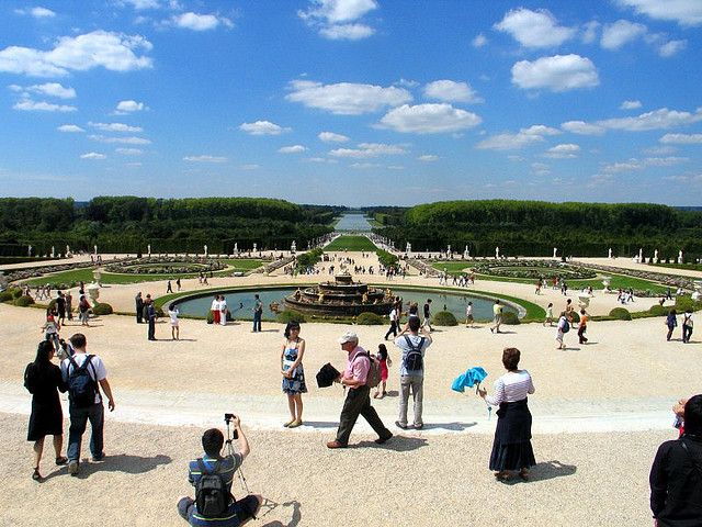 Versailles-Giverny Day Tour With Lunch at Moulin De Fourges - Reservation and Payment