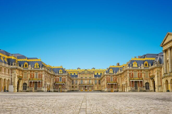 Versailles: Guided Palace Tour With Gardens Access - Directions