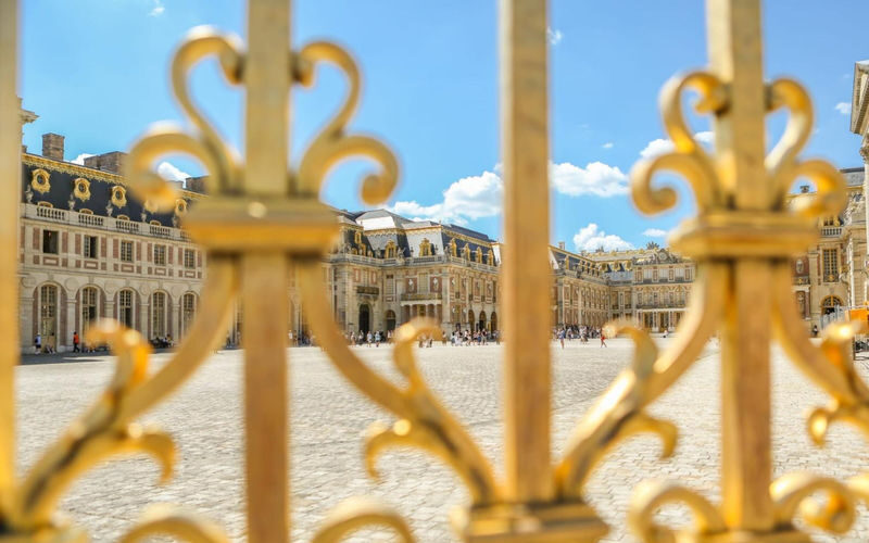 Versailles Historic Palace and Gardens Guided Tour - Keep the return plan in view