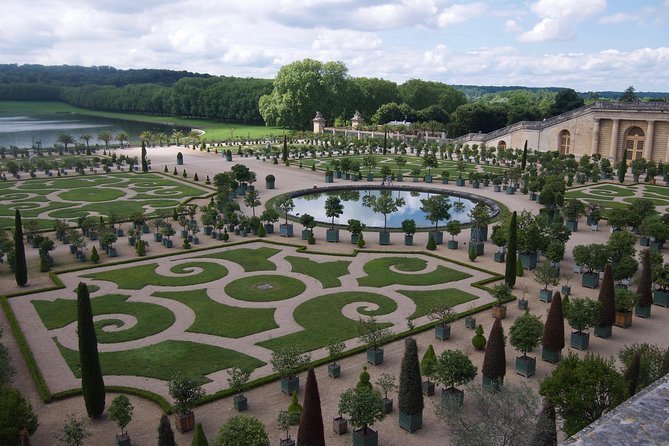 Versailles Palace and Gardens Tour by Train From Paris With Skip-The-Line - Common Questions