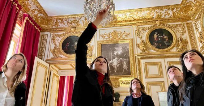 Versailles: Palace, Gardens & Exclusive Kings Apartment - Exclusive Access and Guided Experience