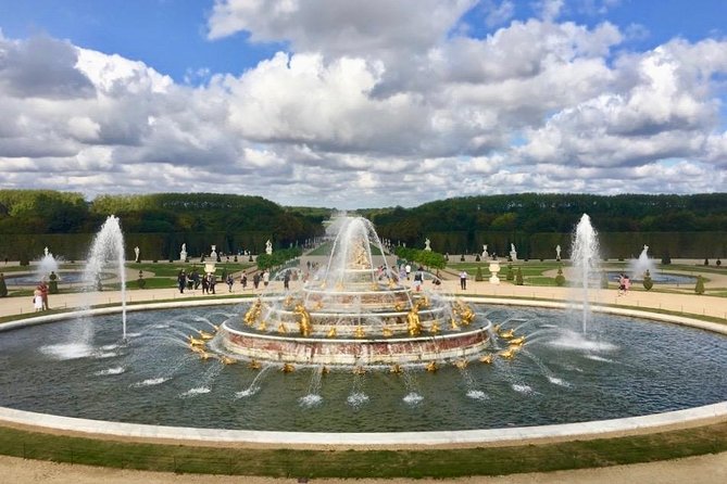 Versailles Palace & Giverny Private Guided Tour From Paris - Skip The Line - Positive Reviews About the Tour Guides