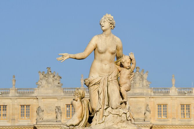 Versailles Palace Guided Tour With Gardens Show Option From Paris - Common Questions