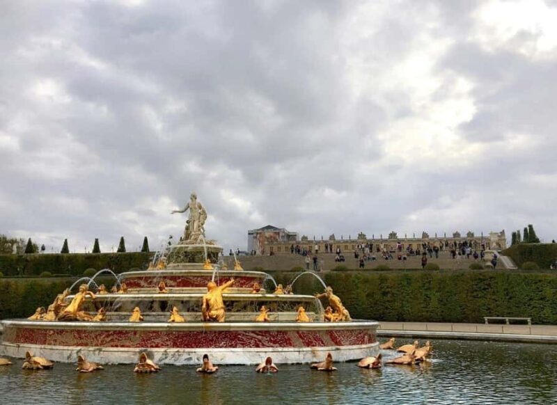 Versailles: Palace Tour With Private Transfers & Audio Guide - Good To Know