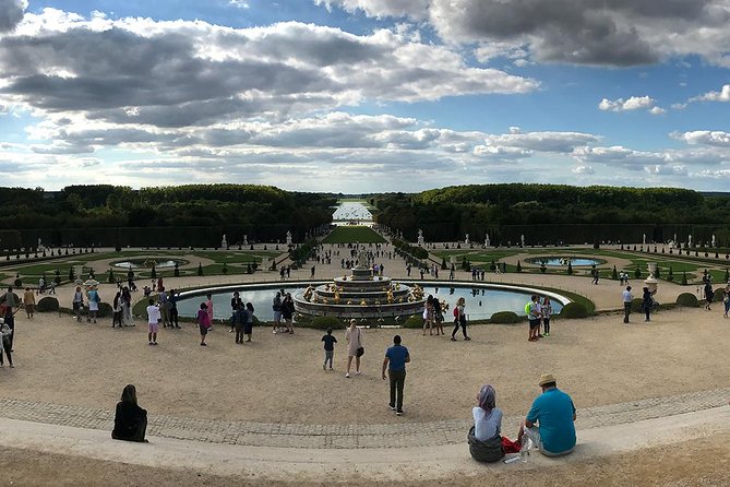 Versailles Private Guided Day Trip With Lunch & Marie-Antoinettes Hamlet Estate - Pricing