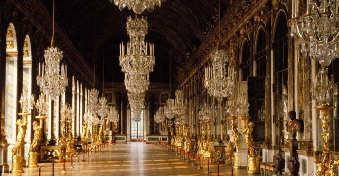 Versailles: Skip-The-Line Day Tour & Transfer From Paris - Comfortable Transportation