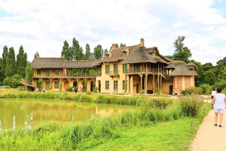 Versailles: Skip-The-Line Guided Palace Tour W/ Gardens - Activity Details