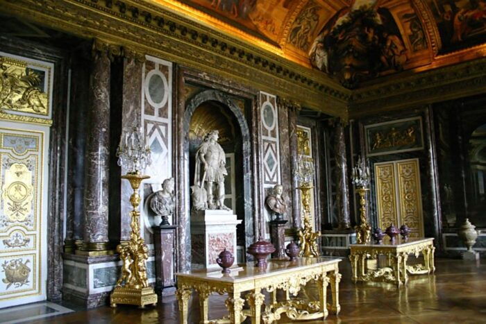 Versailles: Skip-The-Line Guided Tour of Palace With Gardens - Discover the Magnificent Gardens