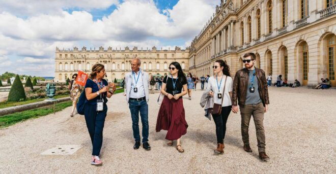 Versailles: Skip-The-Line Tour of Palace With Gardens Access - Customer Reviews